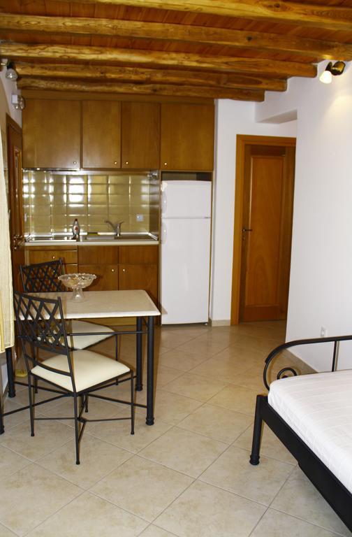 Alisachni Apartamento Livadi  Exterior foto