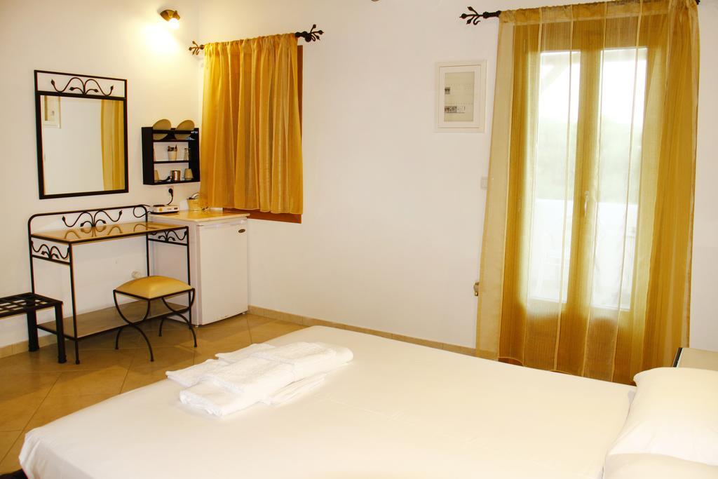 Alisachni Apartamento Livadi  Exterior foto