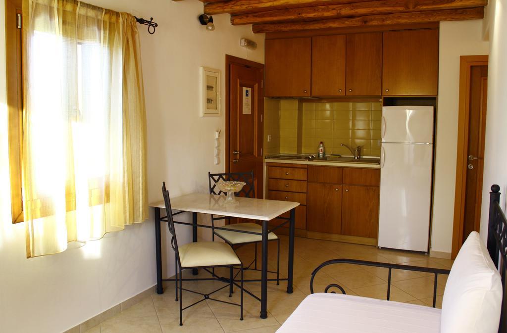 Alisachni Apartamento Livadi  Exterior foto