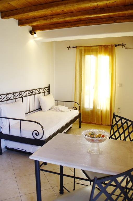 Alisachni Apartamento Livadi  Exterior foto