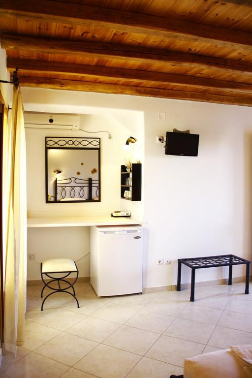 Alisachni Apartamento Livadi  Exterior foto
